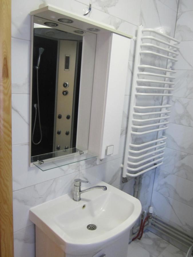 Базилік Hotel Yaremche Exterior foto